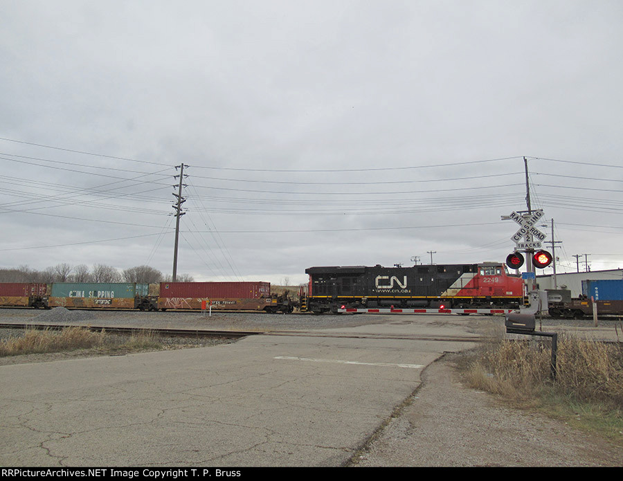 CN 2249